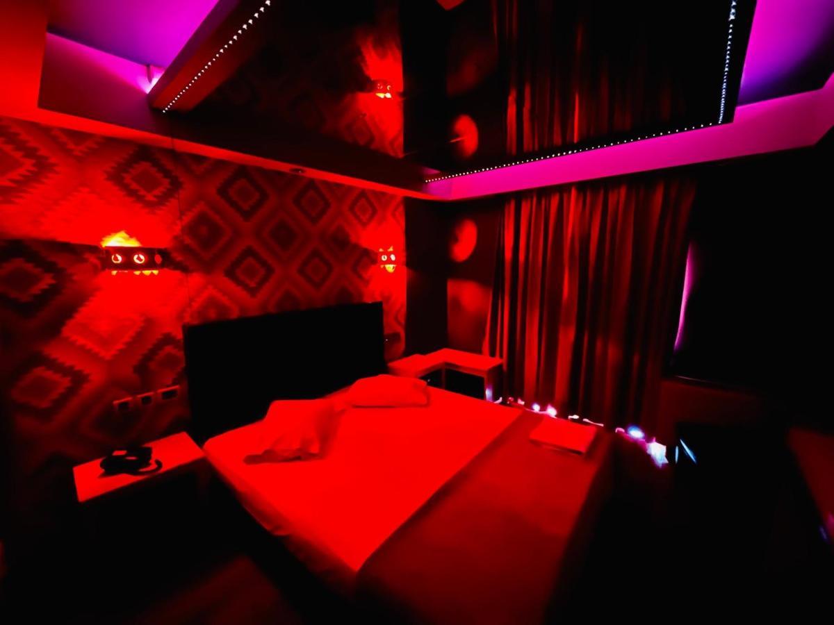 Hotel Prive Skaramangas Екстер'єр фото